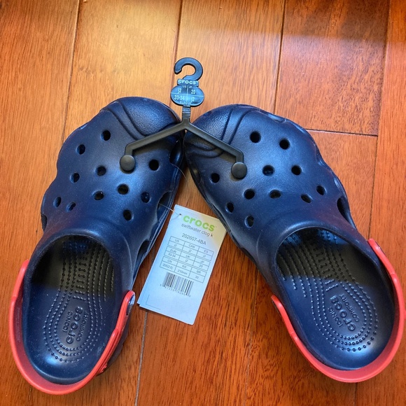 CROCS Shoes Boys Crocs Size J2 See Picture For Correct Sizing Poshmark